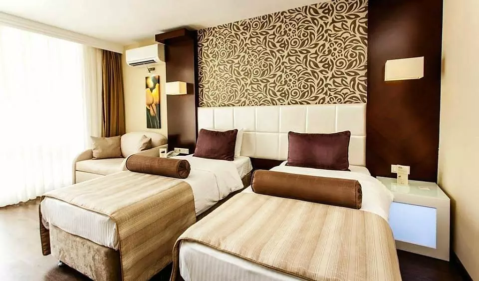 اتاق دوتخته  هتل توسان بیچ ریزورت